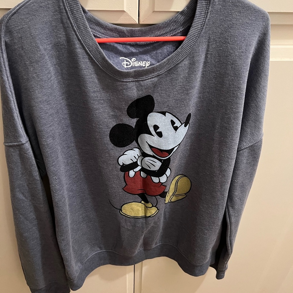 Mickey Mouse Women’s Sweater/Sweatshirt XL